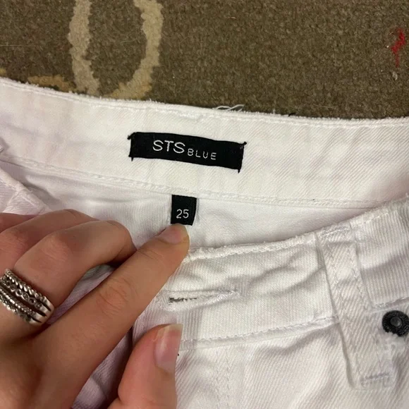 White jean shorts - Picture 2 of 3